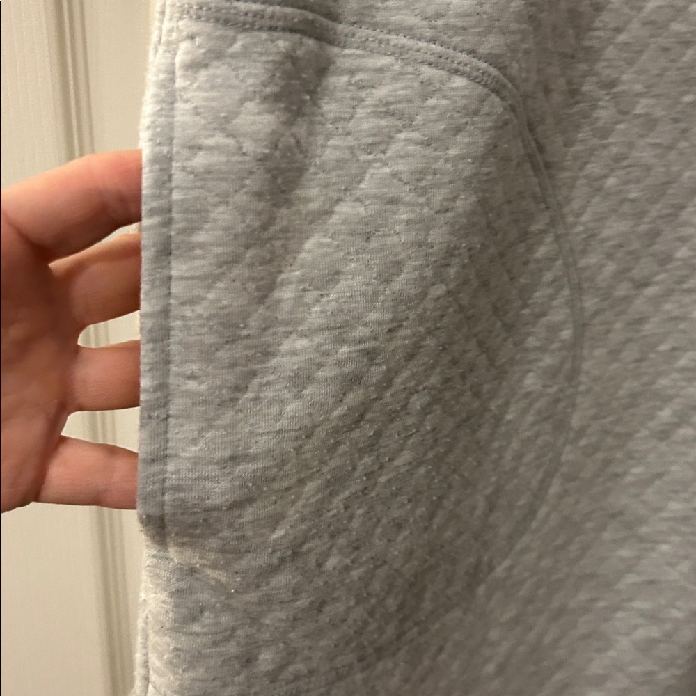 Ladies Knee-Length Bathrobe size Large - Picture 6 of 6